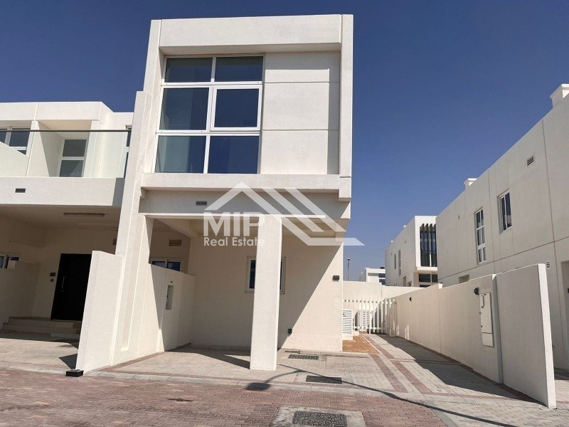 Brand New| Ready to move in|  Akoya Oxygen 3BR