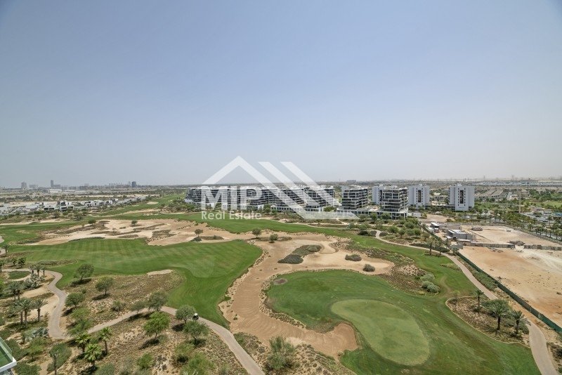 Golf Course View| Furnished 3BR + Maid| Top Floor